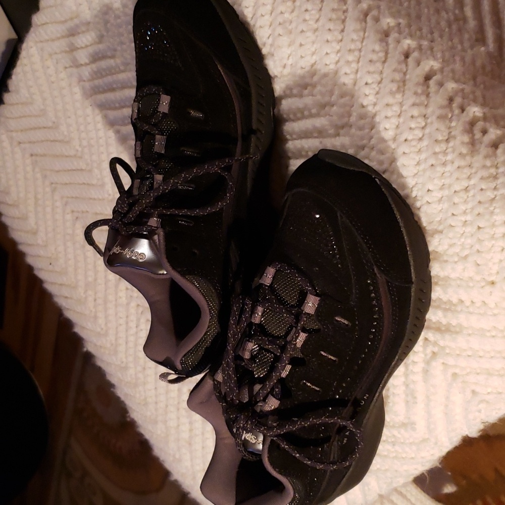 Easy Spirit limited edition leather walk run  tennis shoes